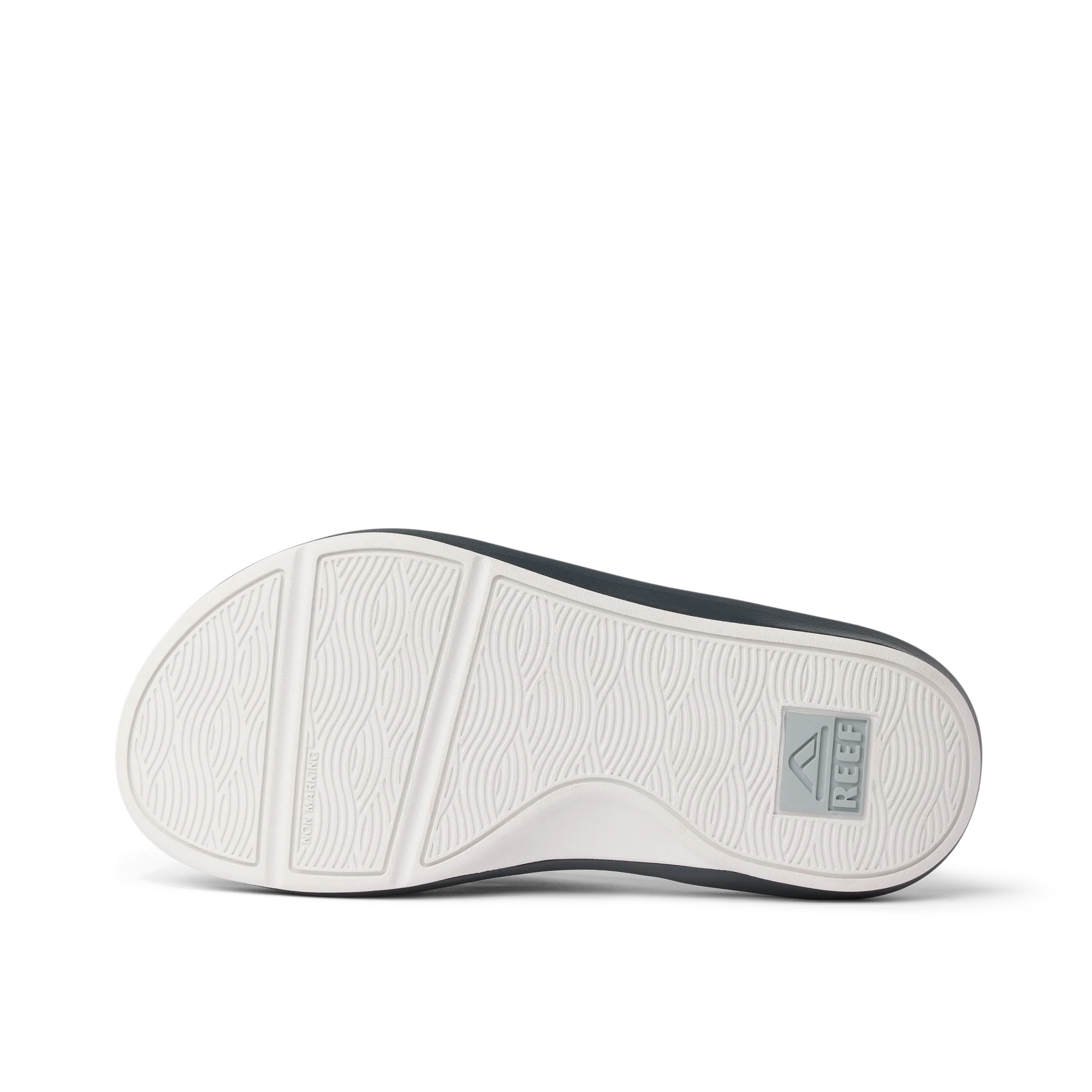 CJ1696_CRUISER_GREY_LIGHT_GREY_BLUE_O_SHADOW.webp