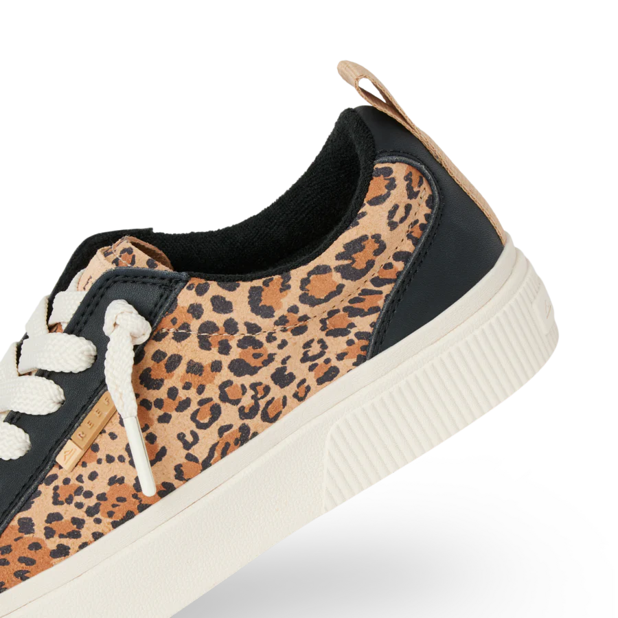 CJ7216_LAY_DAY_DAWN_LEOPARD_SUEDE_DTL2-900x900-c4cc11b-1.webp