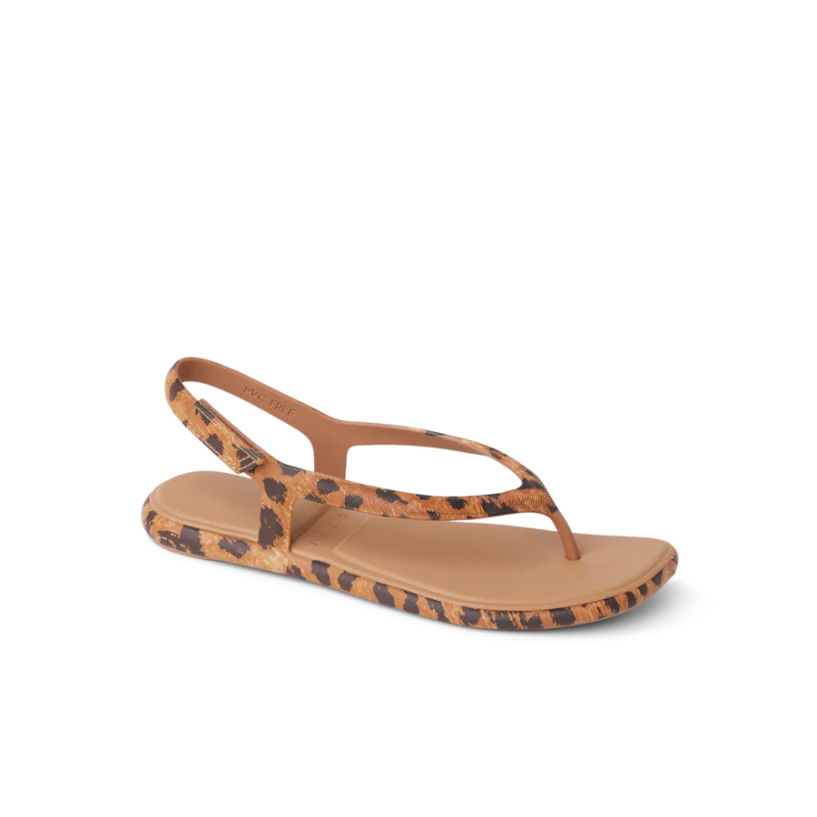 CJ8454_WATER_WILLOW_MAYA_LEOPARD_MAIN_SHADOW-900x900-c4cc11b.webp