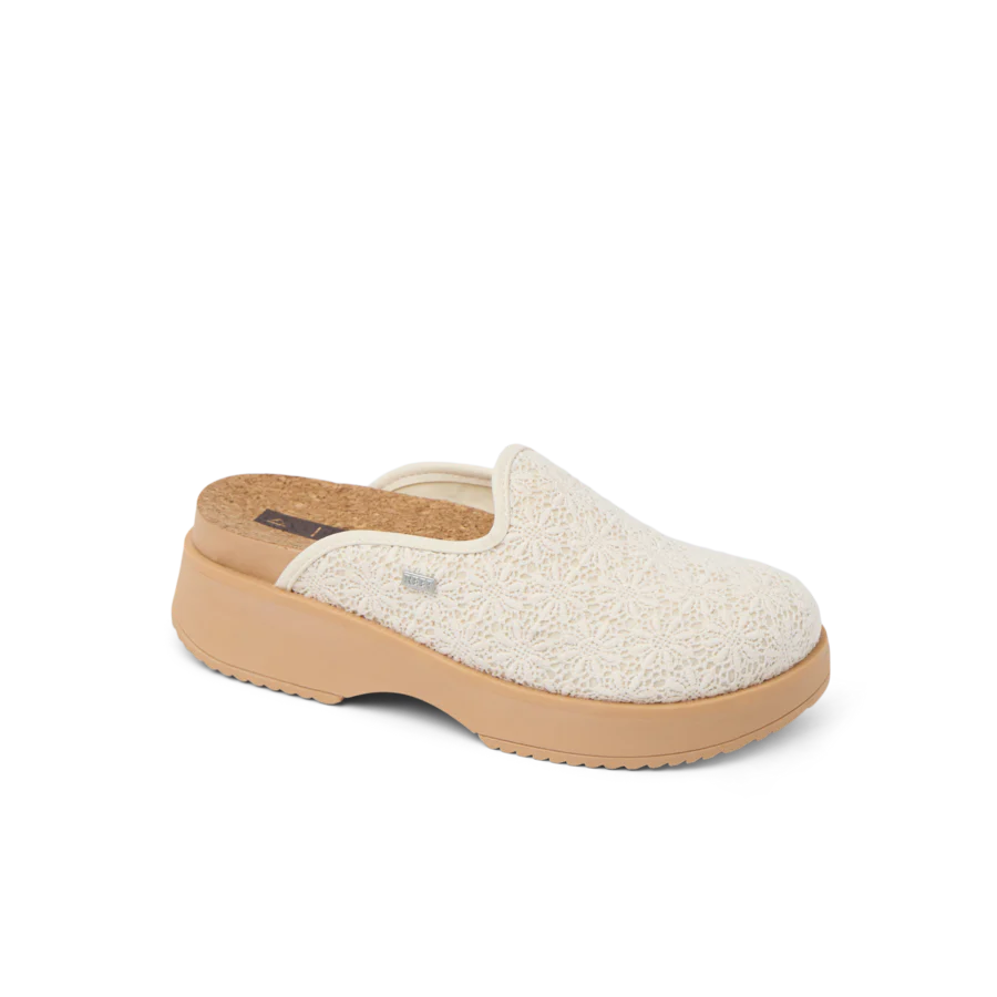 CJ8806_VISTA_SKYE_WHITE_LACE_MAIN_SHADOW-900x900-c4cc11b.webp