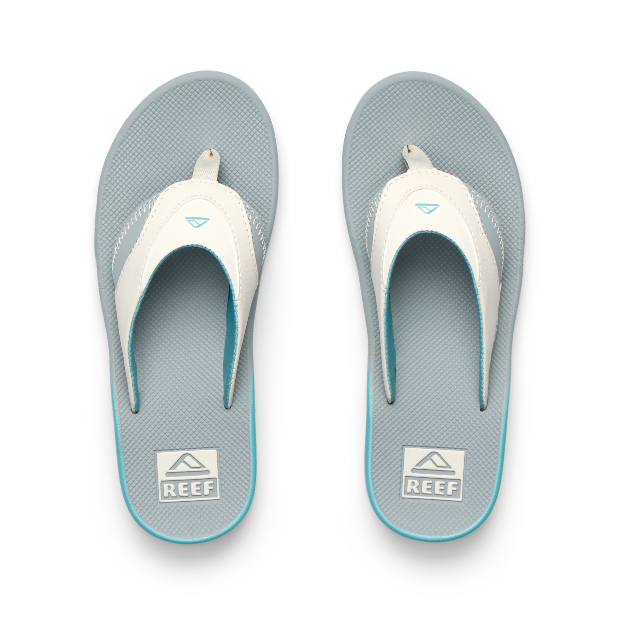CJ9113_KIDS_FANNING_TAN_GREY_BLUE_T_SHADOW.webp
