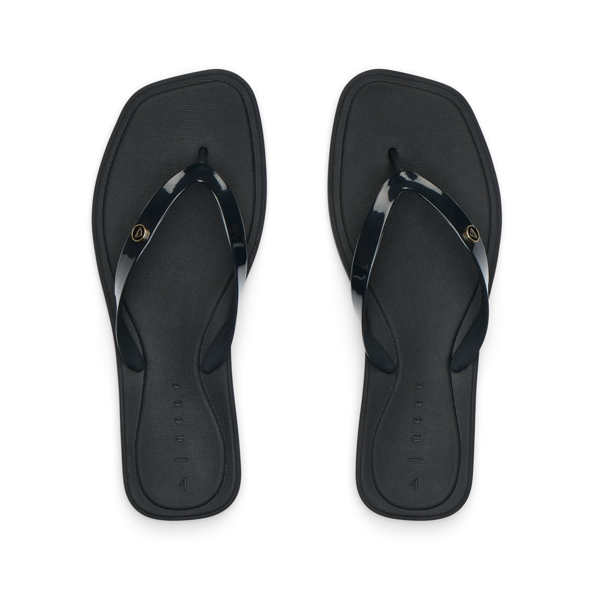 CJ9161_SOLAYE_BLACK_BLACK_T_SHADOW.webp