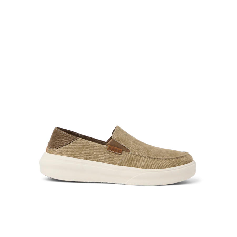 CJ9370_SWELLSOLE_PACIFIC_TAN_RS_SHADOW-900x900-c4cc11b_1.webp
