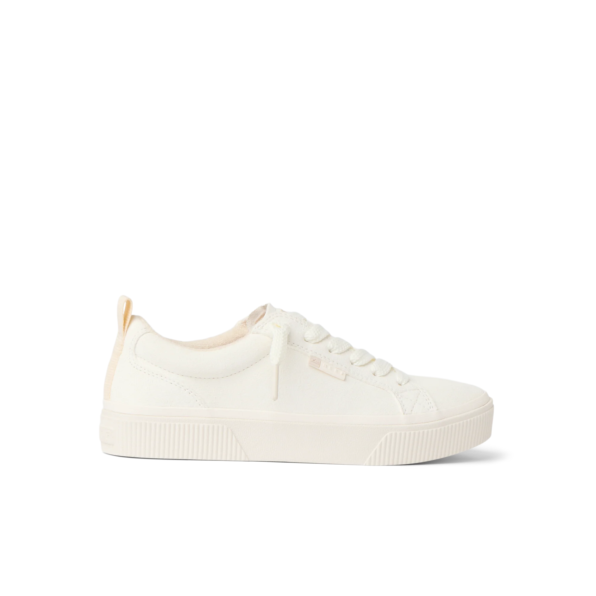 CJ9544_LAY_DAY_DAWN_WHITE_RS_SHADOW.webp