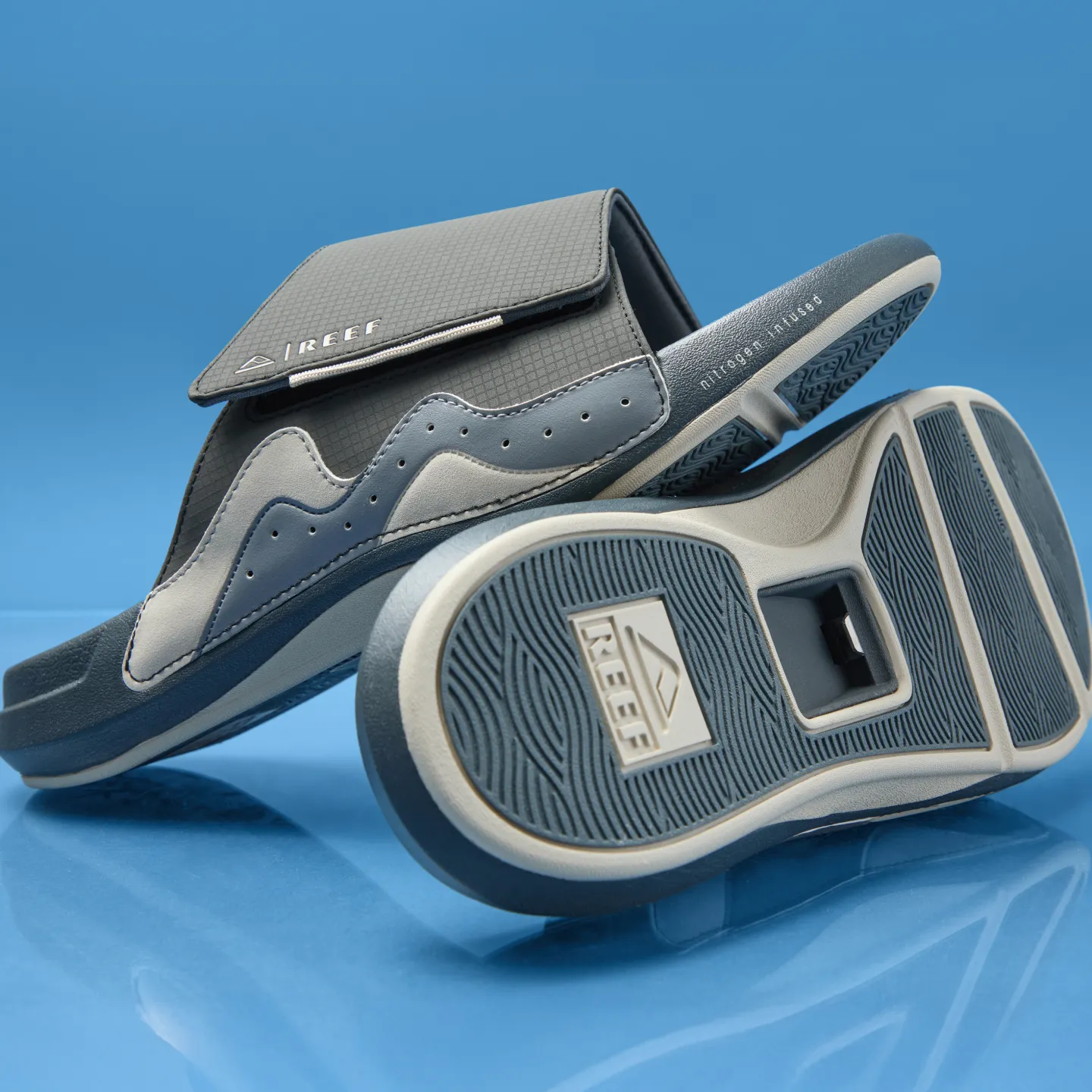 LB-CRUISER_SLIDE_DEEP_GREY-1.webp