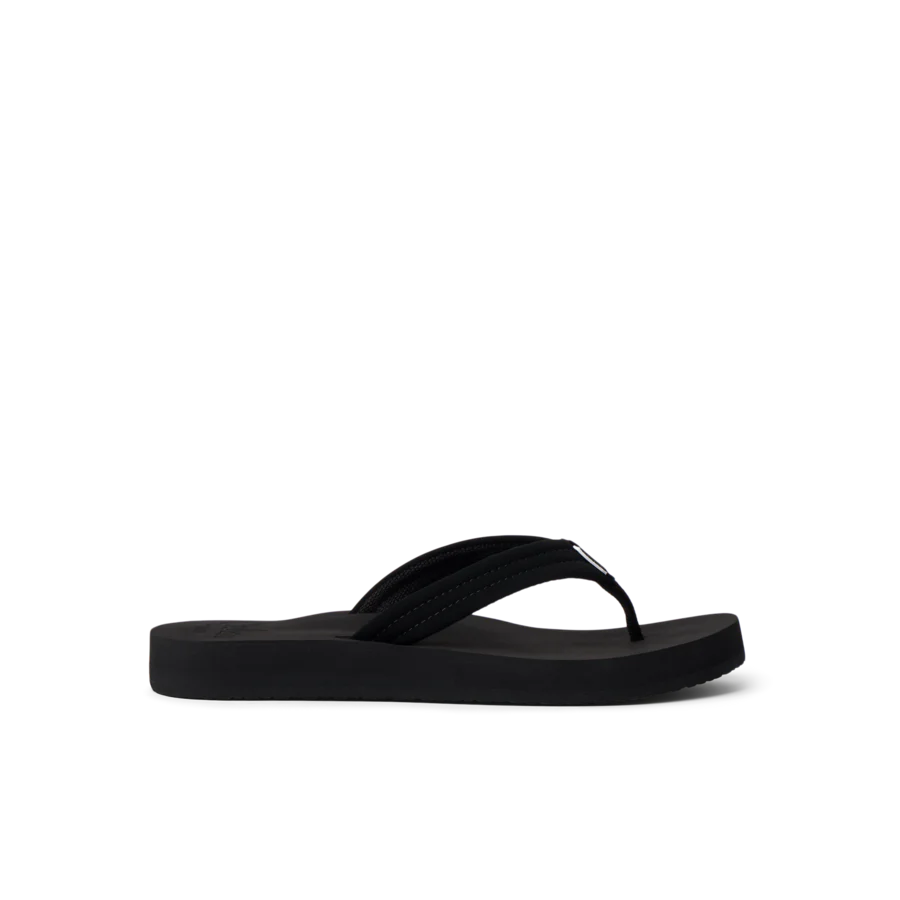 RF001454BK2_REEF_CUSHION_BREEZE_BLACK_BLACK_RS_shadow_png-900x900-c4cc11b.webp